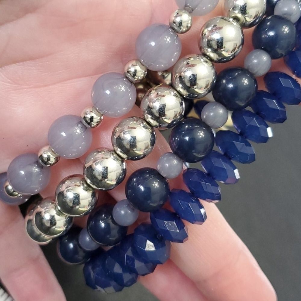 Jaclyn Smith stretch bracelet set 7.25"